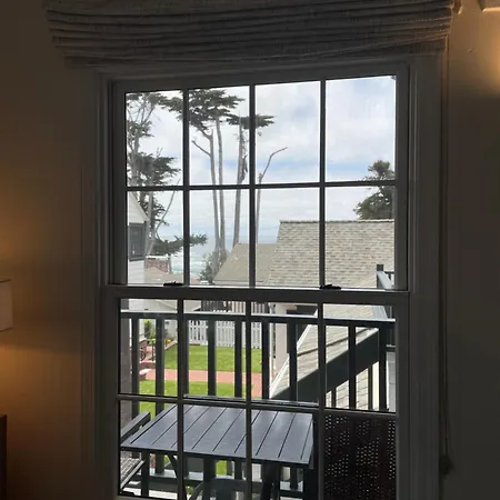 Carmel Beach Hotel Exterior photo